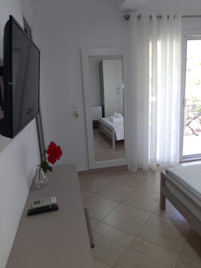 Meto Rooms Sarandë Esterno foto