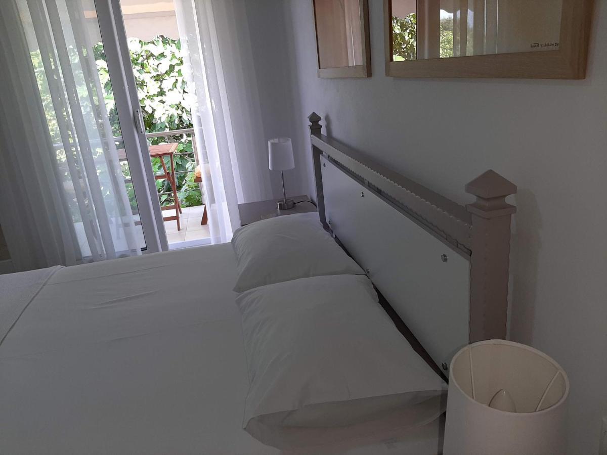 Meto Rooms Sarandë Esterno foto