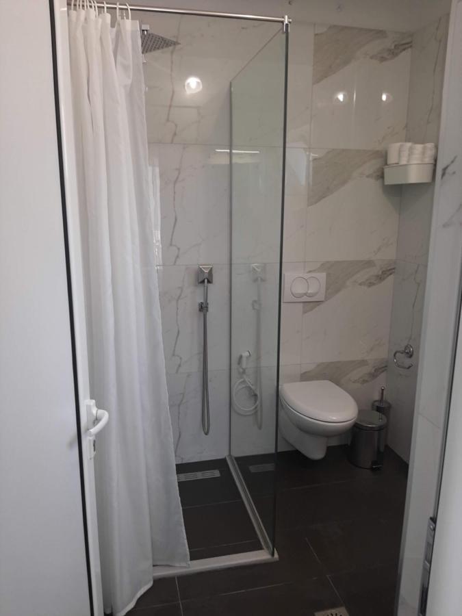 Meto Rooms Sarandë Esterno foto