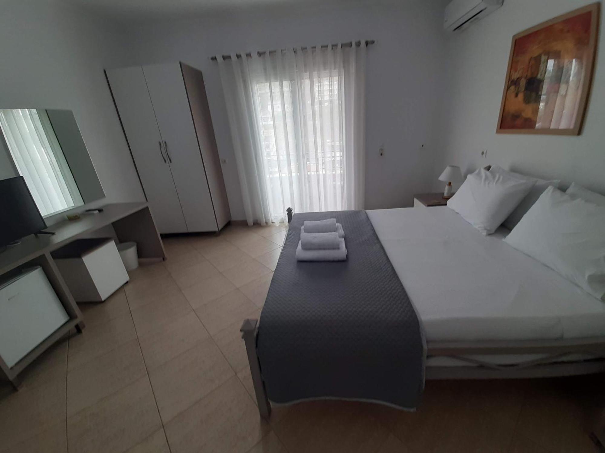 Meto Rooms Sarandë Esterno foto