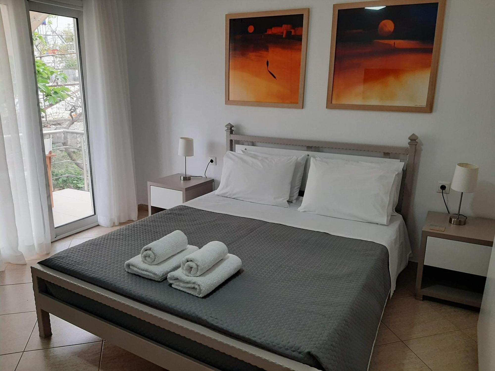 Meto Rooms Sarandë Esterno foto